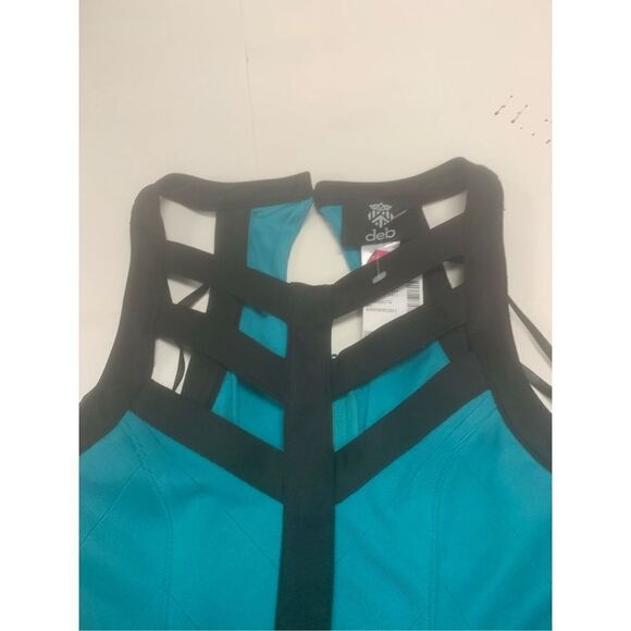 Deb Cage Bodycon Dress - Picture 4 of 9